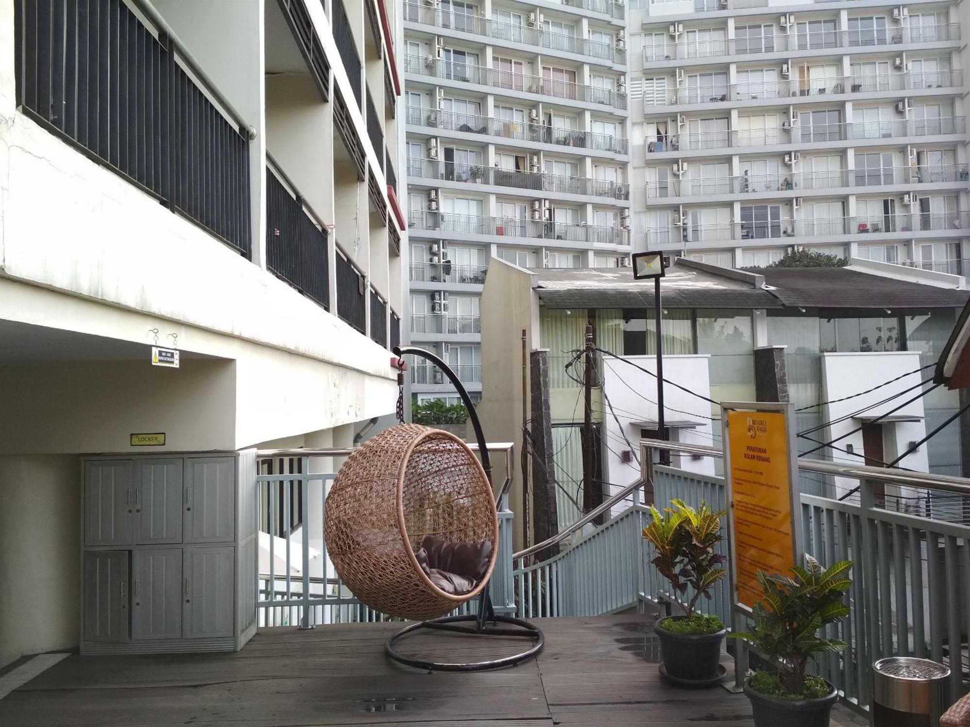 Simply And Comfy Studio Room Apartment Beverly Dago By Travelio 반둥 외부 사진